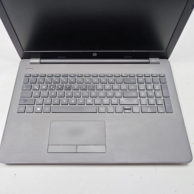 HP 255 G6 Notebook PC - AMD E2 9th Gen - 8 GB RAM - Ristrutturato,Nessun Windows - Immagine 3 di 4