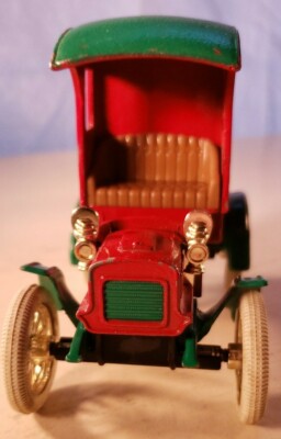 Ertl Company Toy Metal Replica Of Ford's First Delivery Car