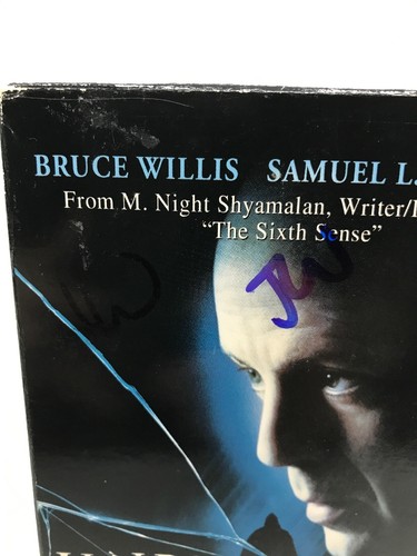 Unbreakable -- Bruce Willis, Samuel L. Jackson (VHS) - Picture 8 of 12