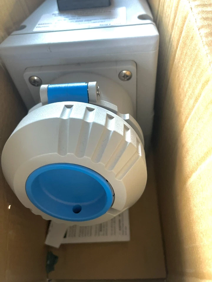 QTY:1 ~NEW~ EATON-CROUSE-HINDS, P.N.: GHG-5224306L3002, INTERLOCK RECEPTACLE. - Image 2 of 4