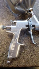 DEVILBISS COMPACT MANUAL GRAVITY FEED AIR SPRAY GUN (1.8MM) - COM-G430-18-02