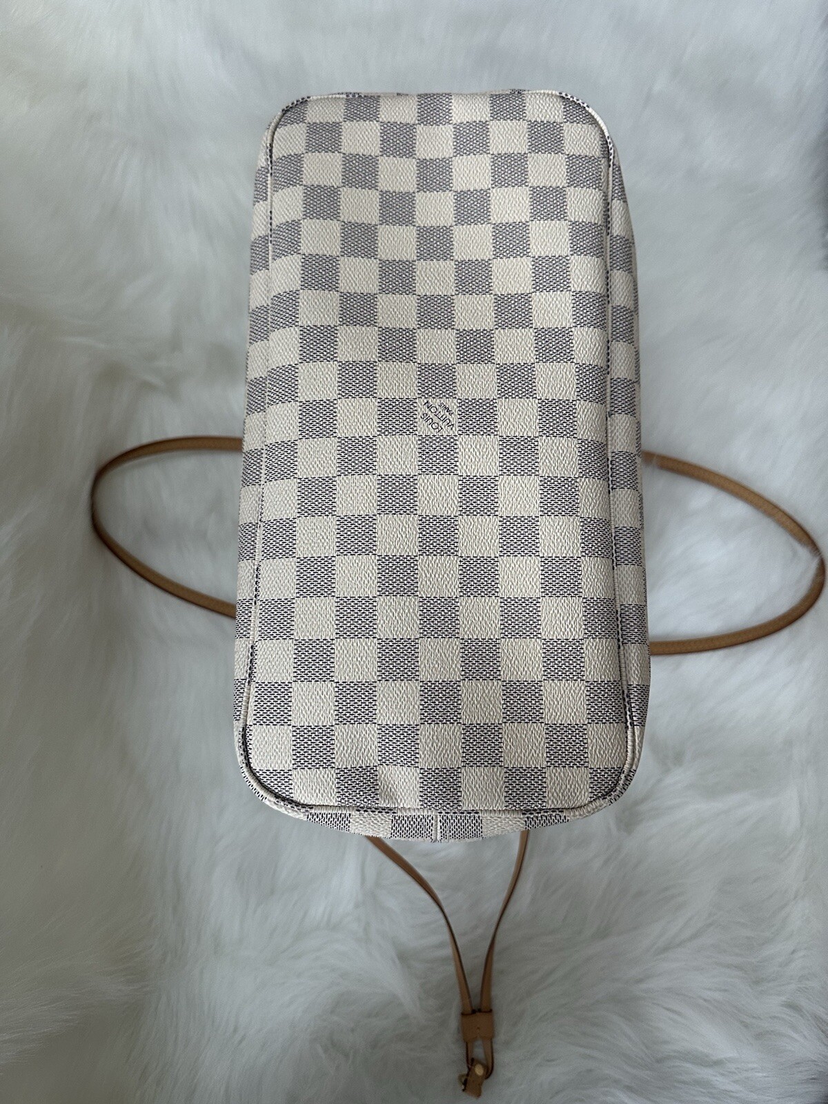 Louis Vuitton Neverfull MM - image 18