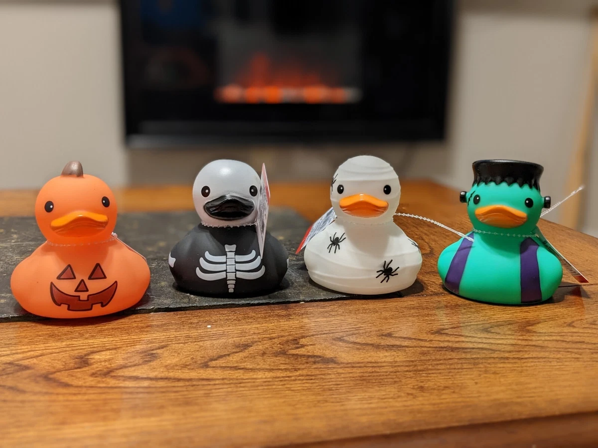 New 2022 Target Bullseye Playground Halloween Rubber Duck Set Of 4 Complete