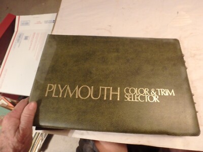 7X- 1975 plymouth dealers color & trim selector catalog