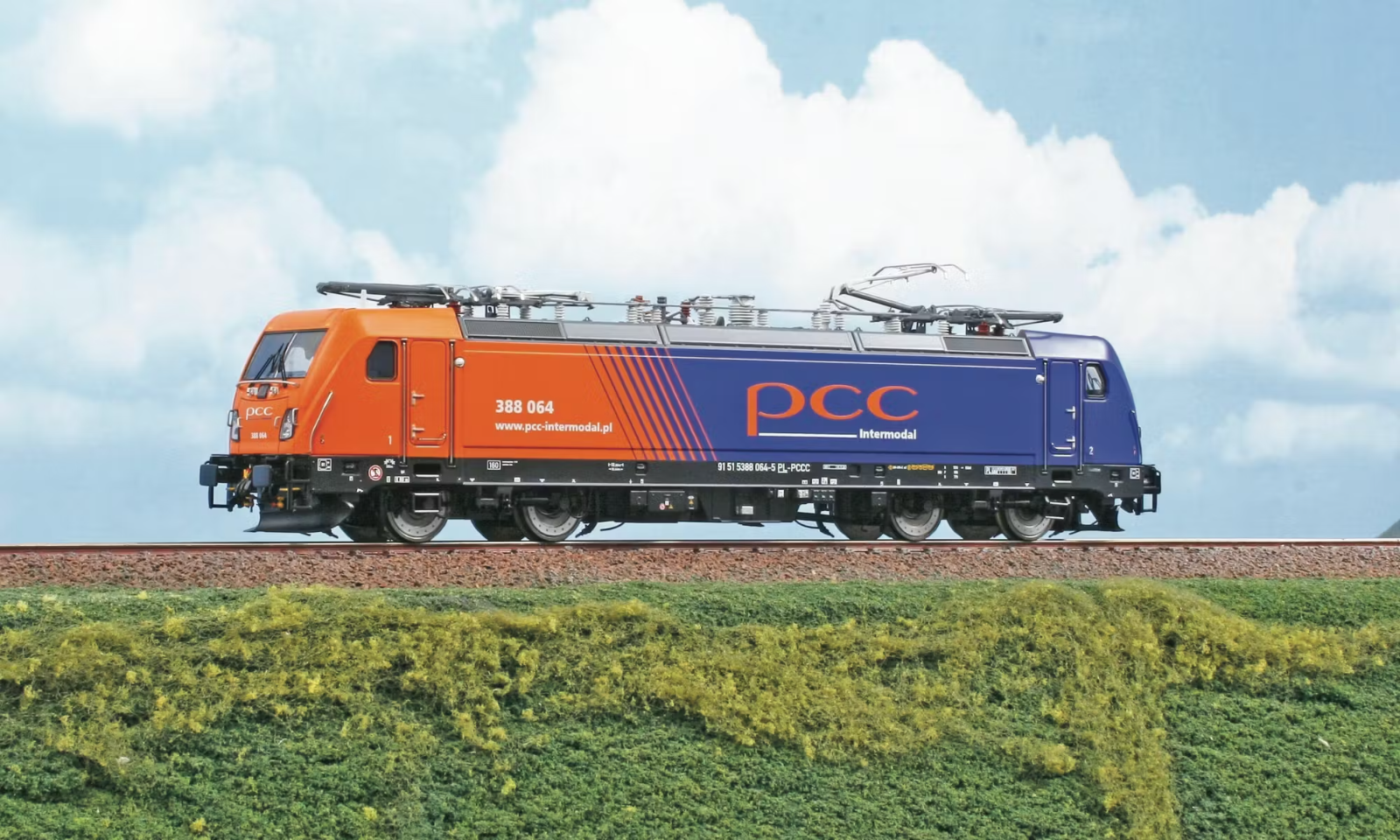 Acme 69745 TRAXX 388 064 Electric Locomotive DCC Sound, Lights HO 1:87