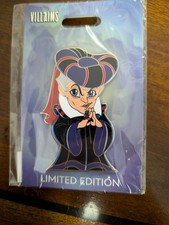 MOG  WDI Frollo Hunchback of Notre Dame Chibi Villains Series LE 300 Pin
