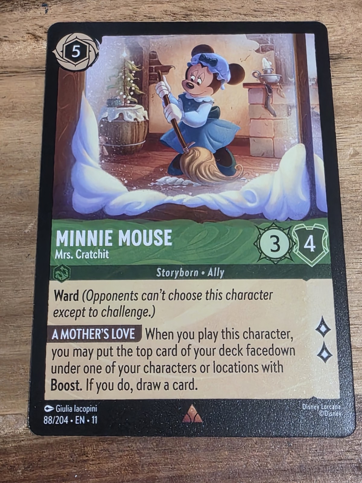 Minnie Mouse 88/204 Rare Regular Winterspell Disney Lorcana
