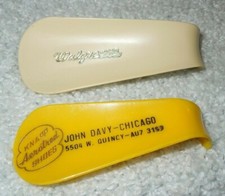 2 Vintage advertising Shoe Horns Knapp Aerotred Shoes  Walgreens plastic