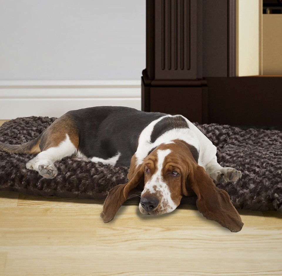 Petmaker Faux Fur Dog Pillow/Crate Pad Sleep Surface 42”x26” washable