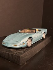 Maisto Special Edition Die-Cast 1996 Corvette 1:18 Blue