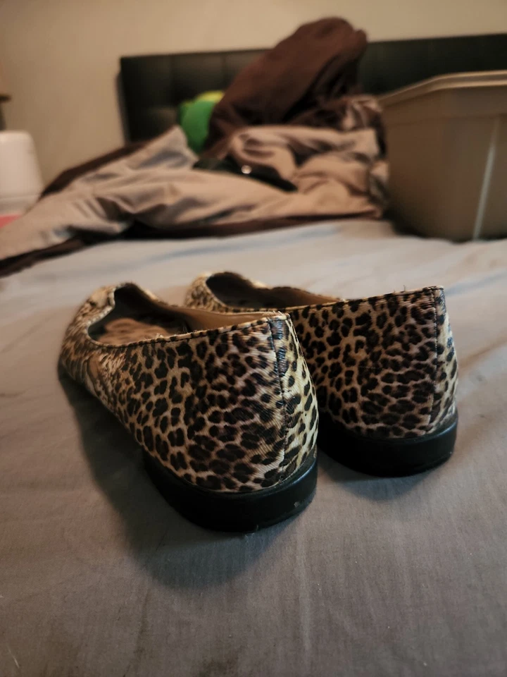 Izabella Rue Women’s Size 9 Leopard Tiger Flats Leo Cheetah Print Padded Soles - Image 3 of 4