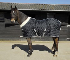 Rhinegold Detroit Hexagon 150g Stable Horse Rug Quilt 600D | Black | 5'3" - 7'3"