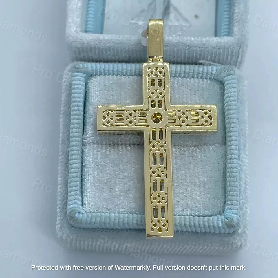 Colgante Cruz Corte Baguette Moissanita Real 2.50Ct Chapado en Plata Oro Amarillo 14K Foto 4 de 4