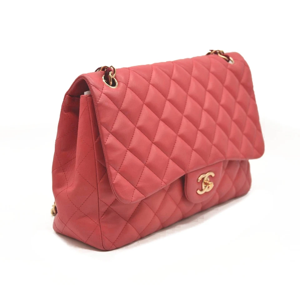 Correa de cadena de terciopelo con solapa clásica grande de cuero rosa herrajes dorados CHANEL Karl Lag Foto 3 de 4