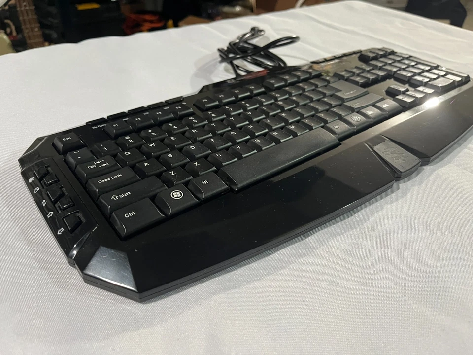 Sharkoon Skiller Gaming Keyboard Black PC Wired Tested - With Rubber Gaming Keys - Image 2 of 4