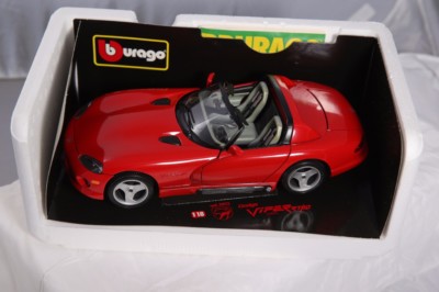 Dodge Viper RT/10 Burago 1/18 - Cod 33025, NEUF Sous Blister, État Parfait