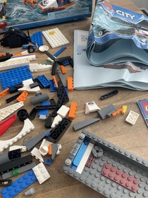 LEGO CITY: Heavy-duty Rescue Helicopter 60166 + Other Sets ? Parts Lot