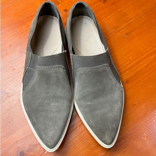NAYA Yvonne spitz zulaufende graue Wildleder Slipper Sneaker - Größe 7  - Bild 2 von 8