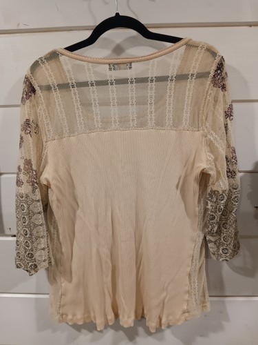 Vanilla Sugar 1X Sublimation Mixed Media Top - Picture 4 of 4