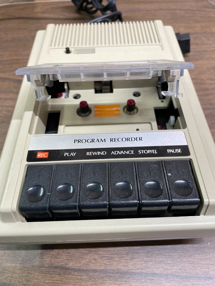 Grabadora de programa Atari 410 (gran forma, enciende, sin probar) Foto 4 de 4