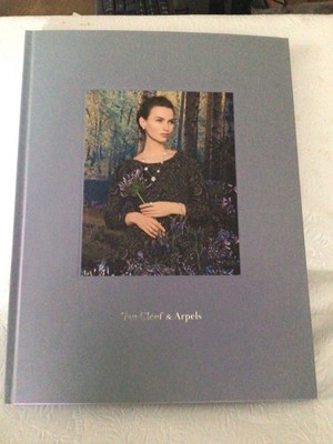 VAN CLEEF & ARPELS NEWEST CATALOG BRAND NEW  LET YOURSELF BE AMAZED  VIP EDITION