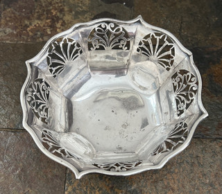 Antique 1896 Howard & Co NY Pierced Design STERLING SILVER Footed Bowl
