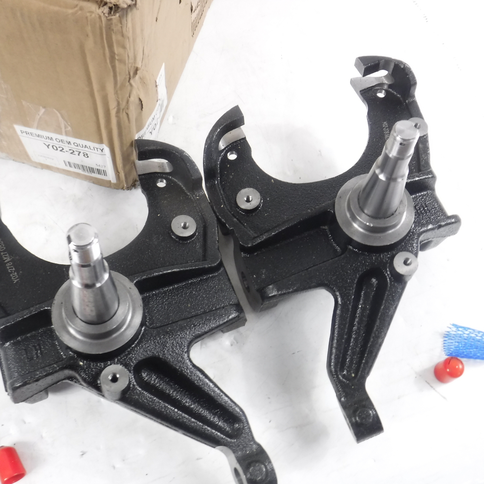 2.5" Front Drop Spindles Lowering Kit For 19731987 Chevy C10 w/1.25