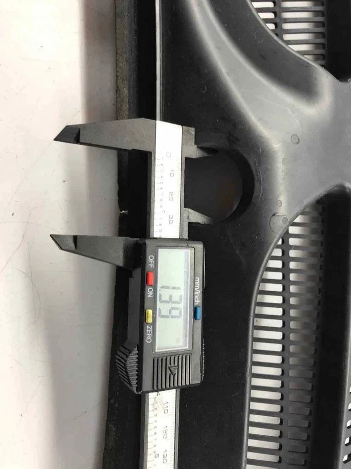 Ford Fiesta 2012 limpiaparabrisas exterior cubierta de pantalla moldura ventilación usado Foto 3 de 4