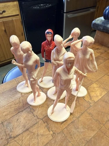 Vintage Lot 7 MARX Campus Cuties Unpainted Original Female Figures 1964