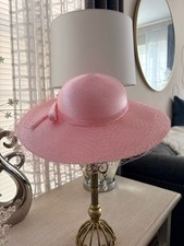 VTG Pink Polypropylene Straw Mesh Veil Hat