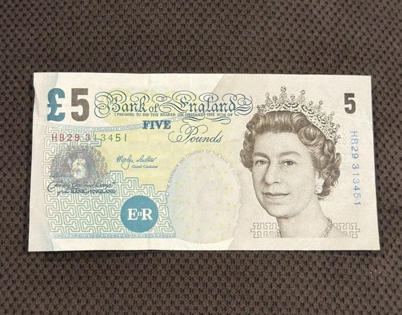 England 5 Pounds