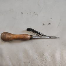 Vintage Browns Rug Makers Awl Patent 642379 Made In England. Great Condition. 