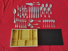 Christofle Besteckset, Versilbert-6 Personen, plus Vorlegeteile Malmaison