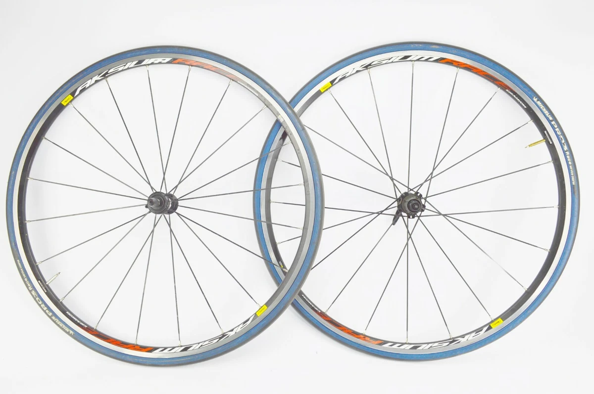 Mavic Jeu de roues Aksium 1 CL Shimano HG-R Mavic Jeu de roues Aksium 1 CL Shimano HG-R