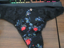   New 16.50  Victoria's Secret     1 Ship Thong  Size S   Black Floral