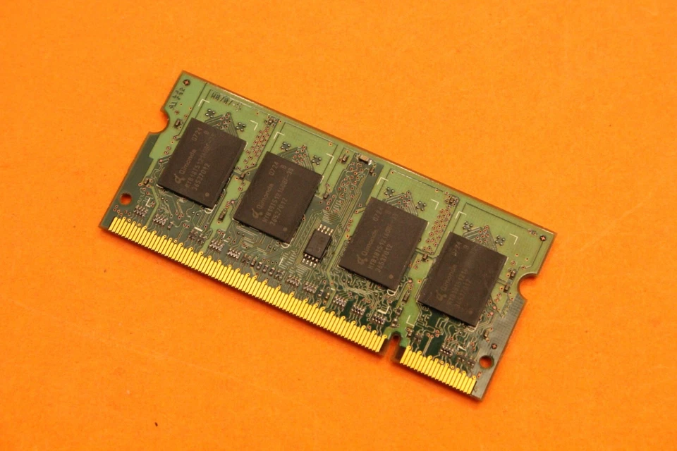 512 MB DDR2-RAM 200-pin SO-DIMM PC2-5300S Qimonda HYS64T64020HDL-3S-B - Image 2 of 3
