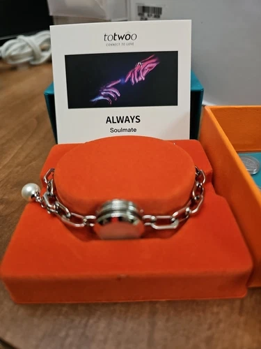 NIB Totwoo Always Smart Bracelet W/mother Of Pearl *Batteries Included