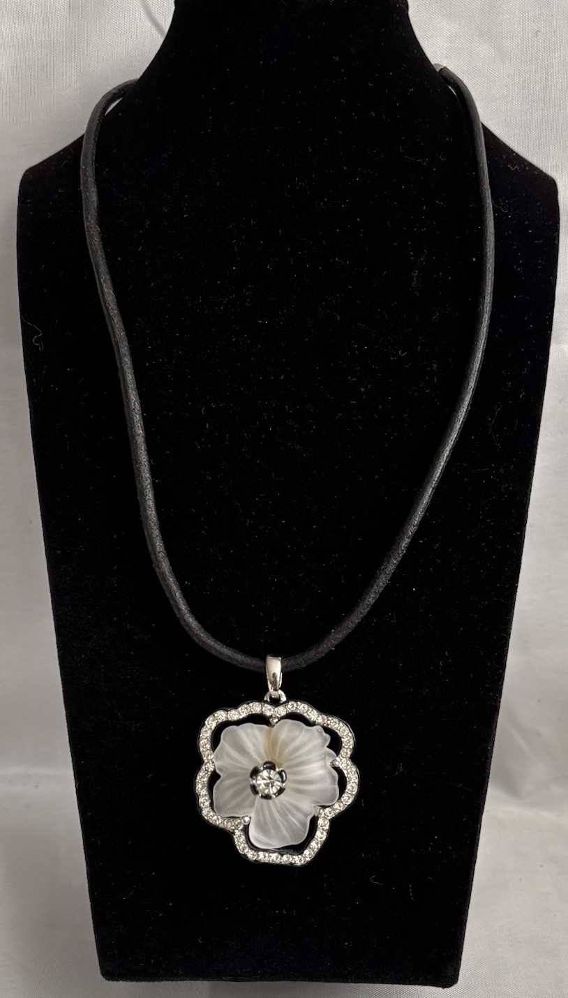Vtg Kenneth Jay Lane Black & White Frosted Flower… - image 1