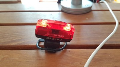 LED Rücklicht CAT EYE RapidMicroG