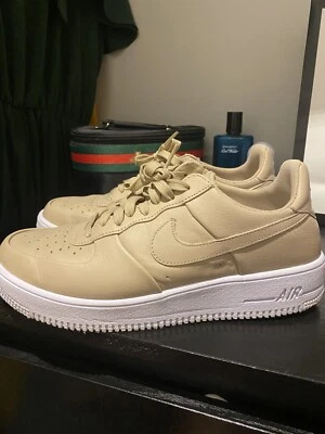 nike cream colour shoes