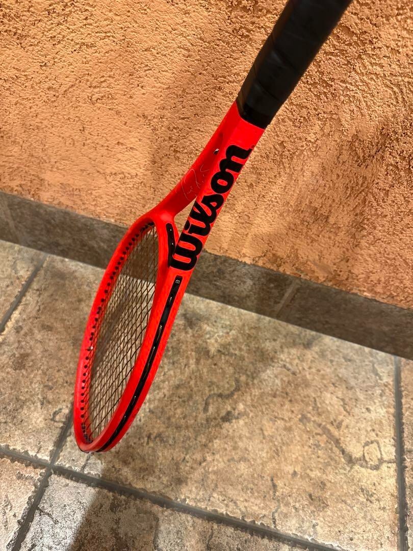 Wilson Prostaff RF LAVER CUP RED ケース付き Wilson LTD Laver Cup All-Red Pro Staff RF97 Tennis Racquet