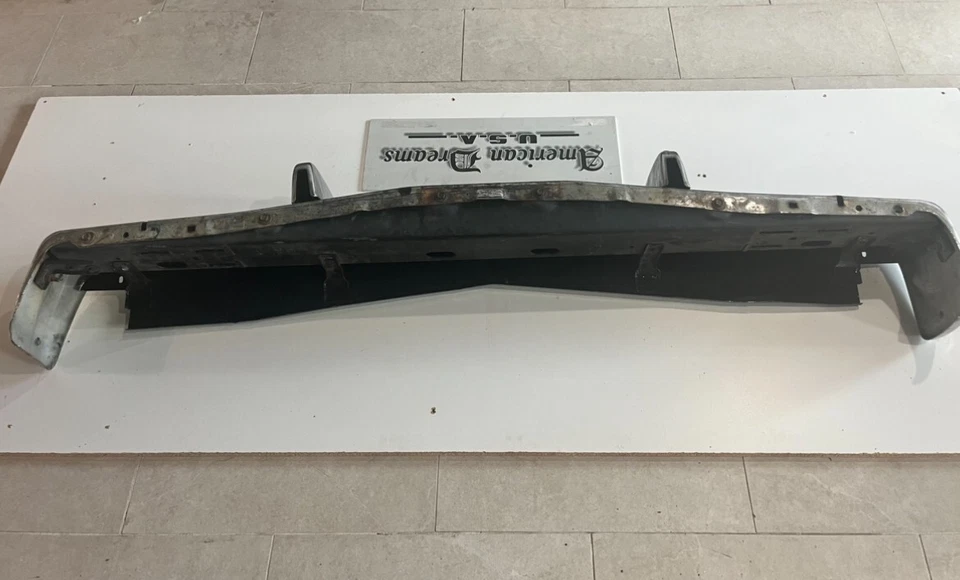 5050326 Parachoques delantero exterior Ford Ranchero 75-79 Ford F- Ranchero Foto 3 de 4