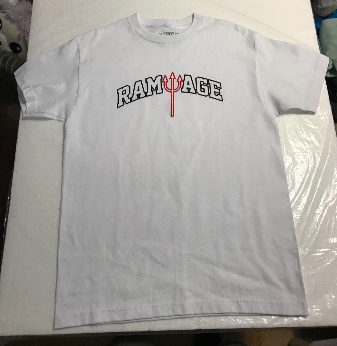 Rampage white Graphic T-Shirt Size M | eBay