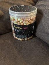 Wakse Banana Split Hard Wax Beans . 4.8oz Jar Face & Body