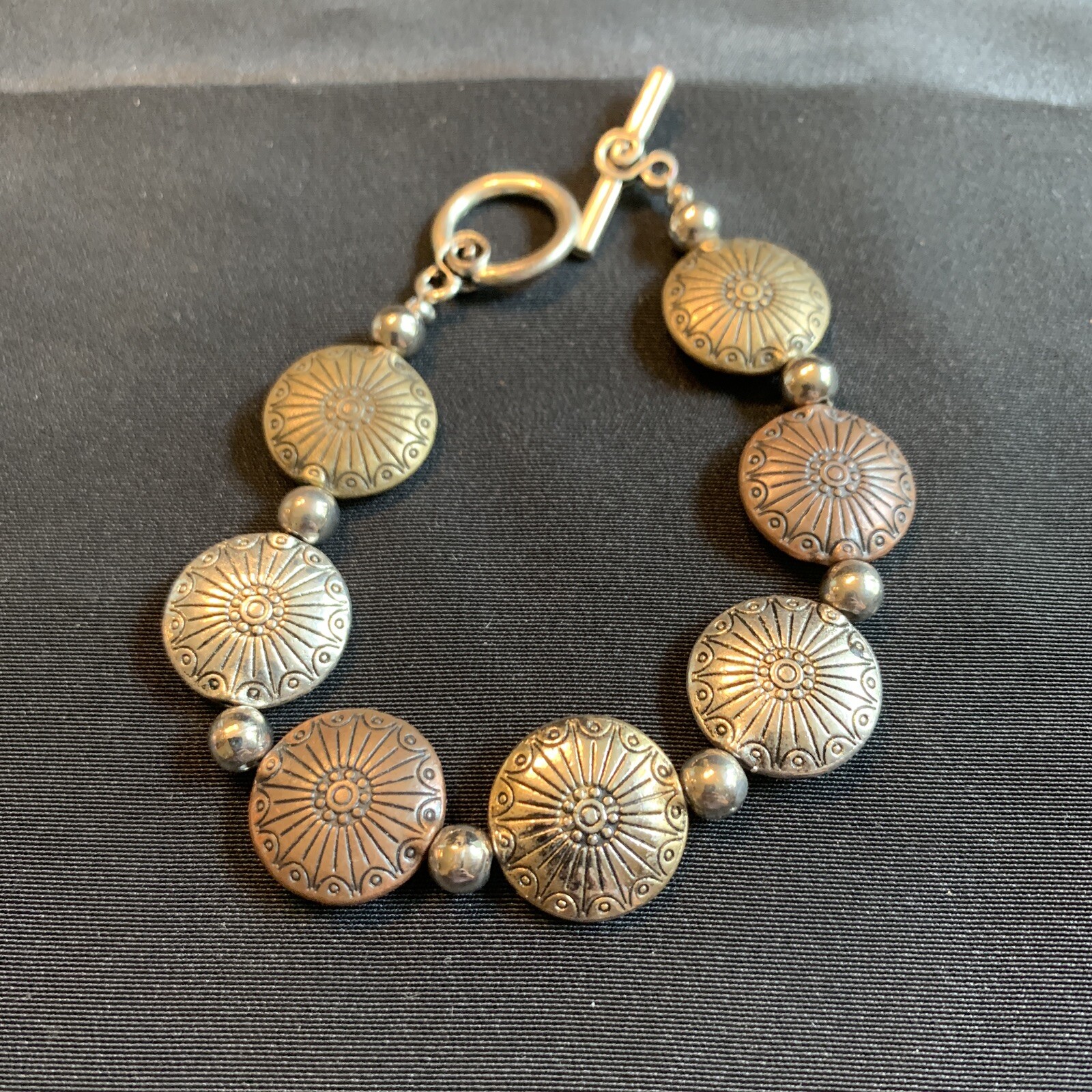 Multi Metal Beaded Bracelet, Etched Round Multi Metal Beads Bracelet 8