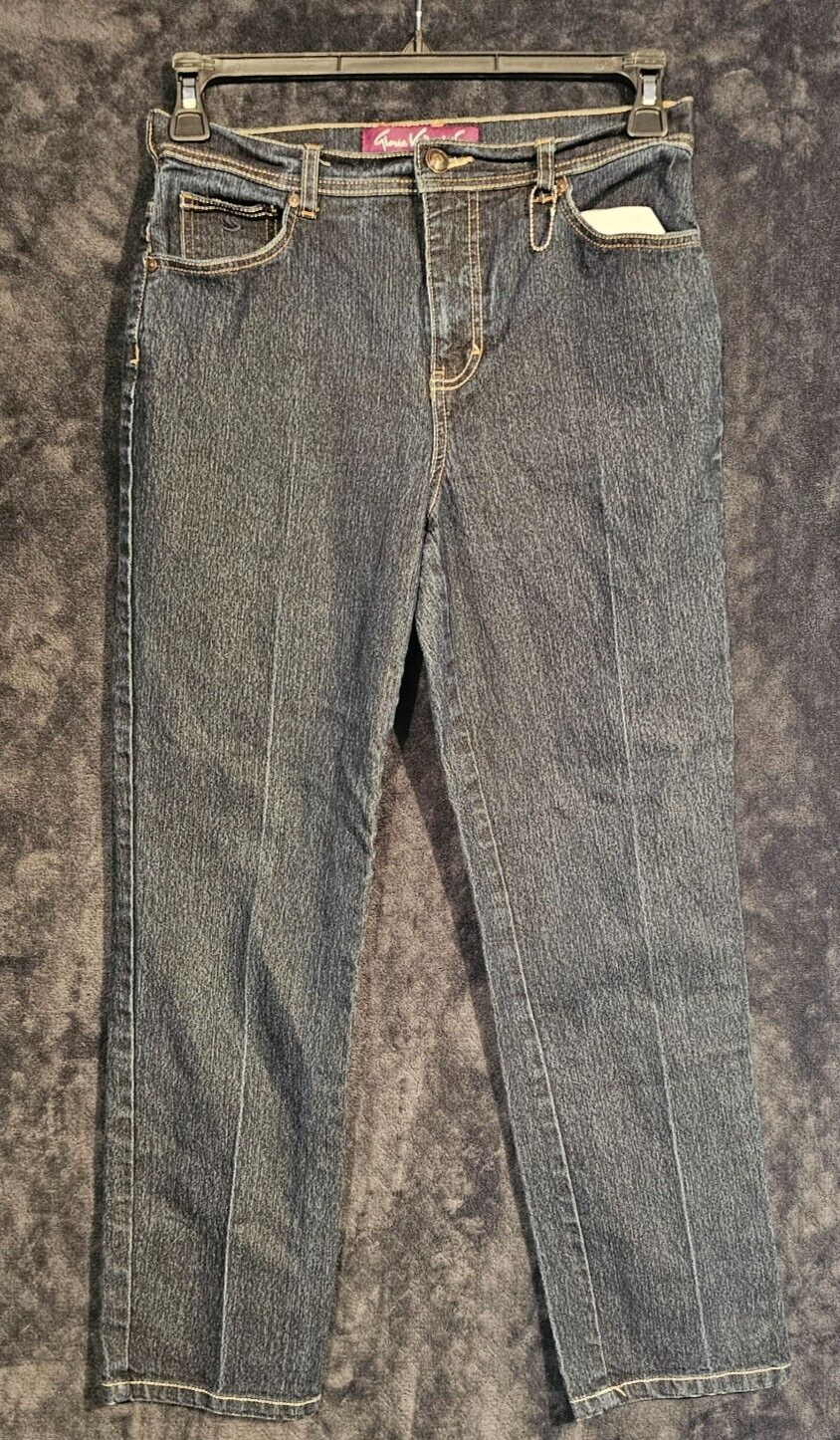 Gloria Vanderbilt Women's Size 8 Dark Blue Straight-Leg Short Jeans