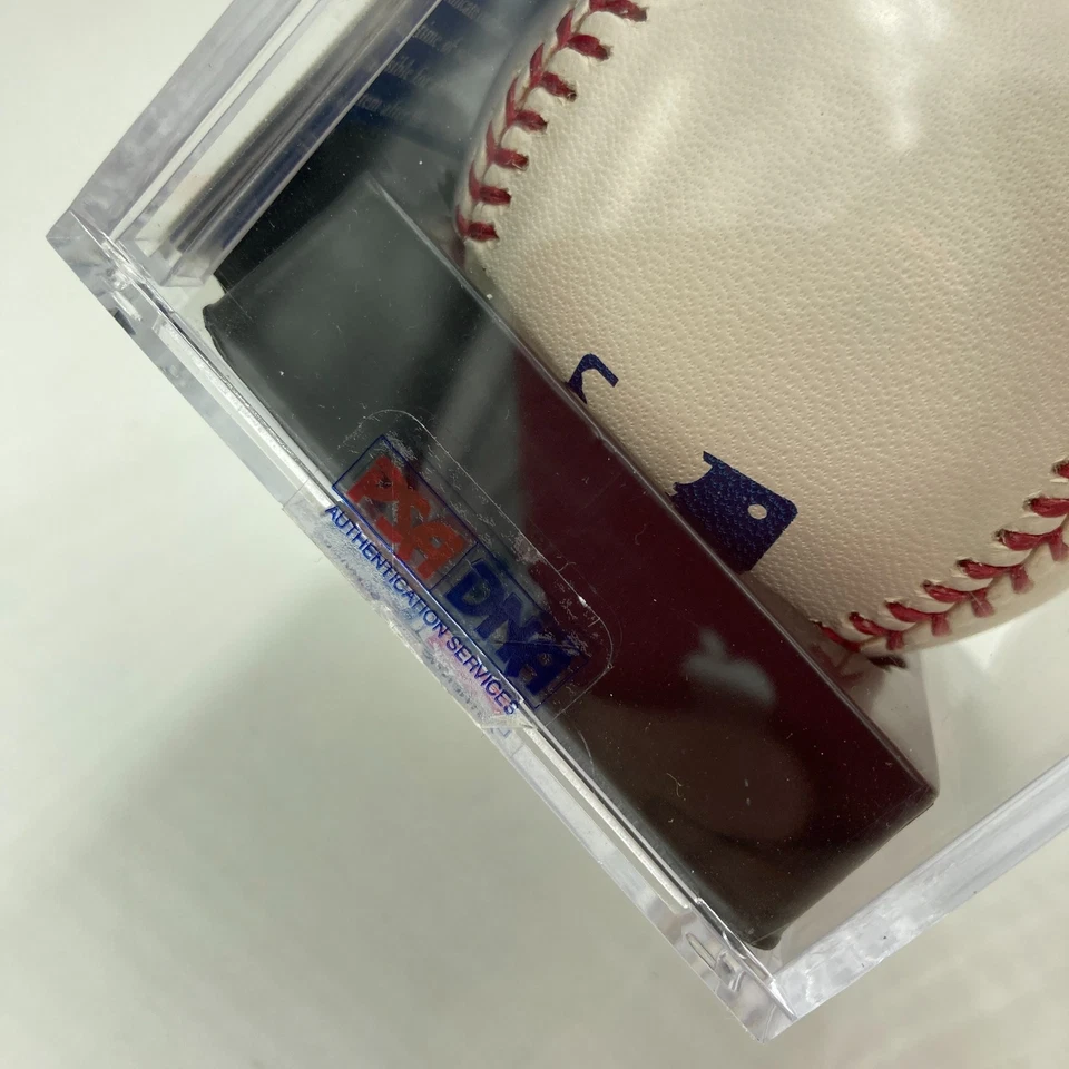 George Brett HOF 99 Signed Official Major League Baseball PSA DNA Graded 9 MINT - Image 4 of 4