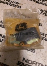 JOHN DEERE 4382410 SEATBELT