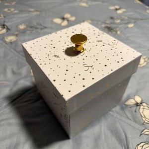 Send A Cake Explosion Birthday Gift EMPTY Box WHITE & GOLD DESIGN