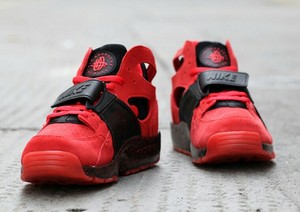 nike air trainer huarache prm qs